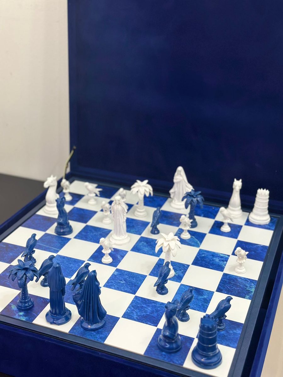 Detailed 3D printed falcon camel minaret palmtree acrylic chess figurines GCC